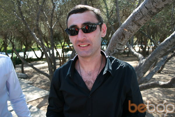  ,   Alexs, 40 ,  