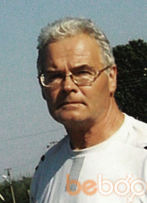  ,   Valentin, 74 ,   