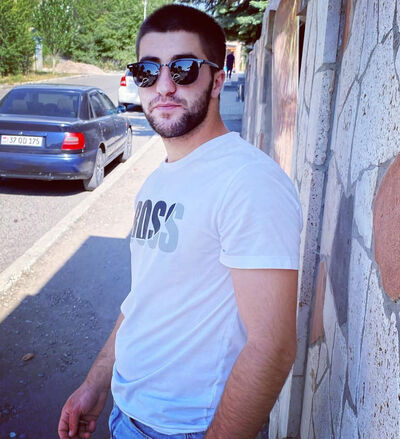 ,   Tigran, 25 ,   ,   