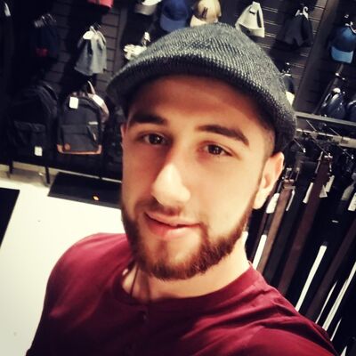  ,   Artur, 29 ,   ,   , c 