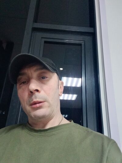  ,   Igor, 44 ,   ,   
