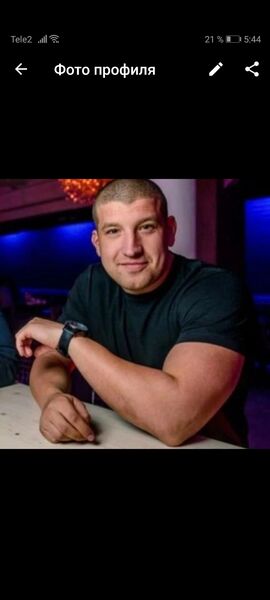  ,   Artem, 35 ,   