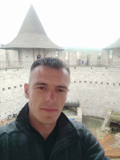  ,   Anatol, 35 ,   ,   