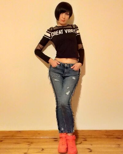 ,   NiKa, 56 ,   ,   