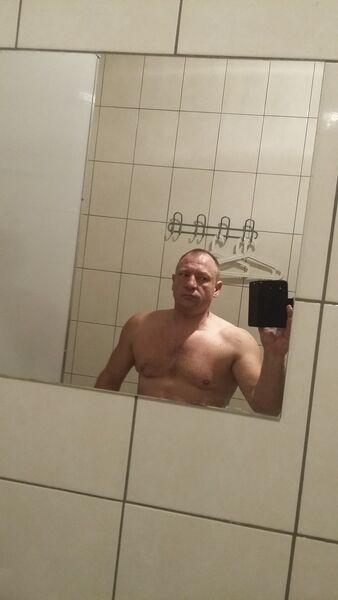  ,   Renatas f b, 51 ,   