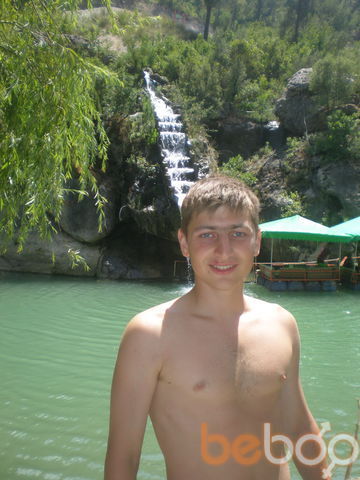  ,   Sacha, 38 ,   ,   , c 