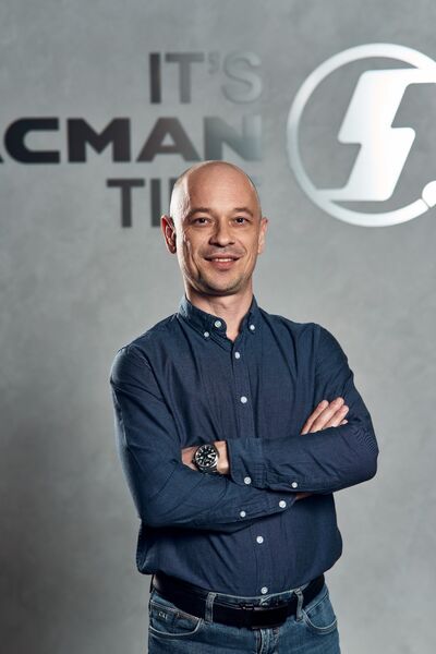  ,   Vitaly, 43 ,   ,   
