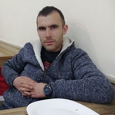  ,   Artur, 31 ,   ,   , c 