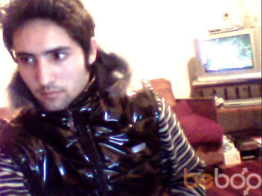  ,   Cira, 32 ,   