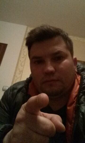  ,   Andi, 34 ,   