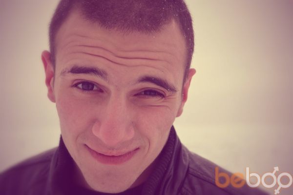  ,   Edgar, 32 ,   