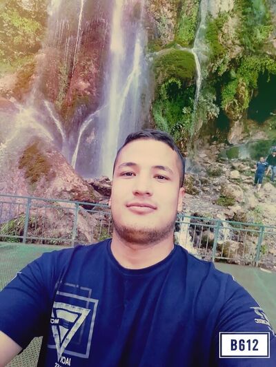  ,   Bek, 32 ,   ,   , c 