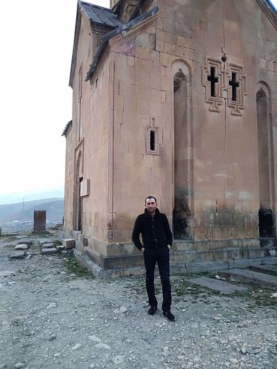  ,   Arman, 40 ,   ,   