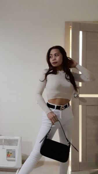  ,   Rose, 31 ,   c 