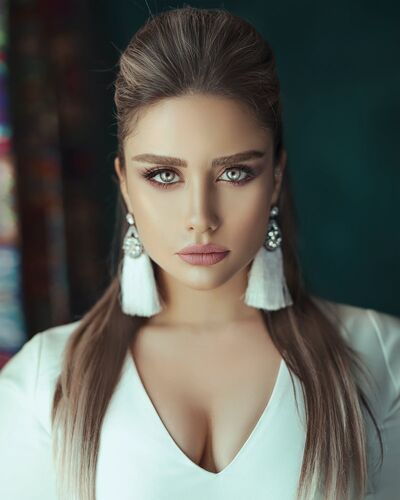  ,   Amina, 35 ,   ,   , c 