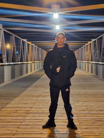  Barcelona,   , 22 ,   ,   , c 