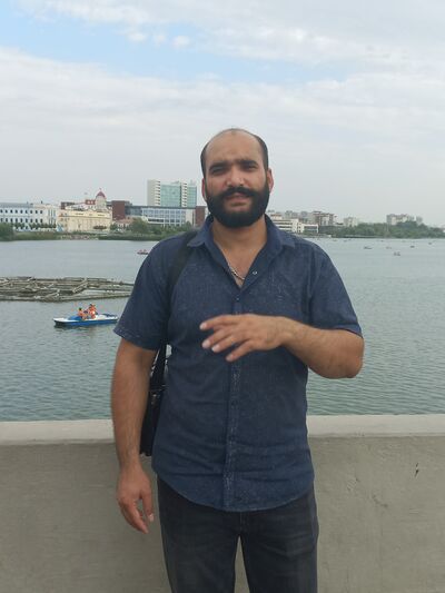  ,   Amir, 34 ,   ,   
