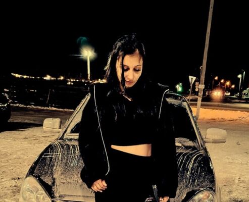  ,   Diana, 23 ,   ,   