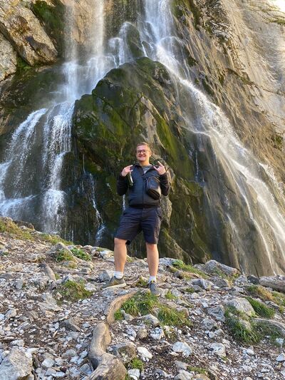  -,   Anton, 34 ,   ,   , c 