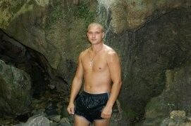  --,   , 40 ,   