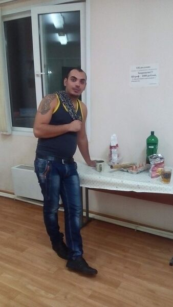  ,   Artur, 35 ,   