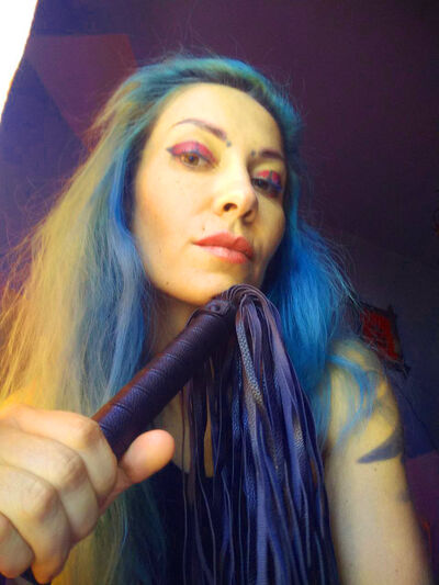  ,   Dominatrix, 36 ,  