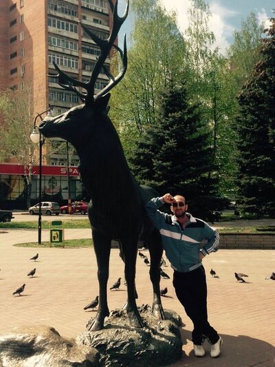  ,   ARMEN, 38 ,  