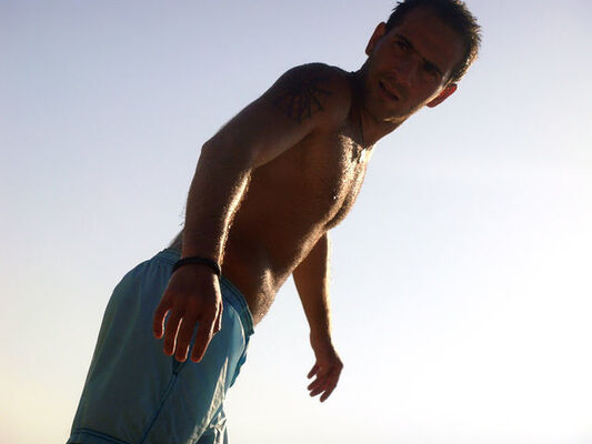  ,   Gio, 38 ,   ,   , c 