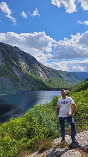  Sandnes,   , 41 ,   ,   