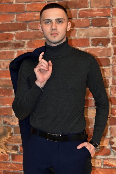  ,   Ilya, 22 ,   ,   , c 