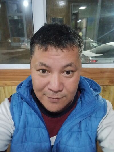  ,   Umberto, 41 ,   ,   , c 