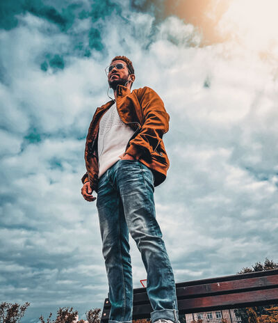  ,   Wlad, 31 ,   ,   