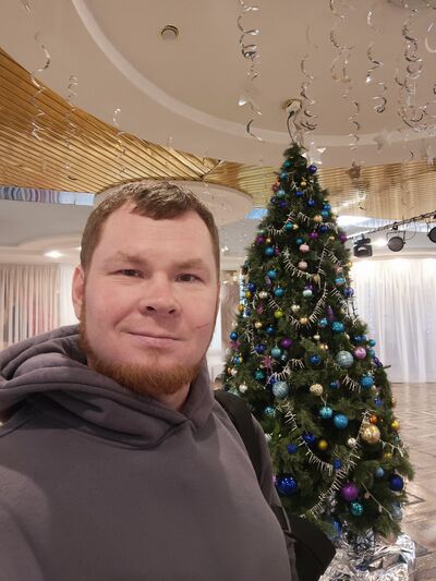  ,   Dominic, 38 ,   ,   , c 