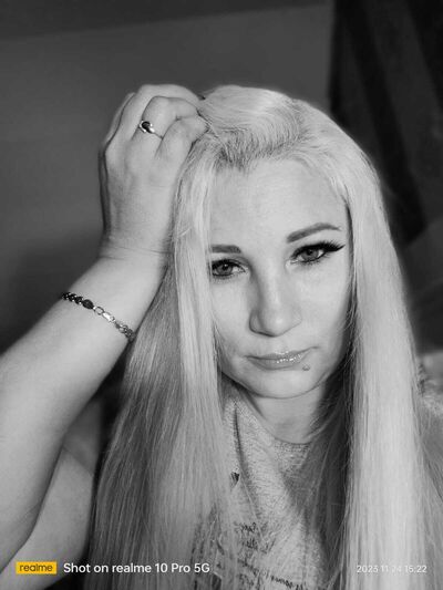  ,   Elena, 38 ,   ,   , c , 