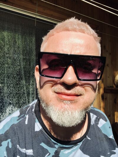   ,   Ron, 45 ,   ,   