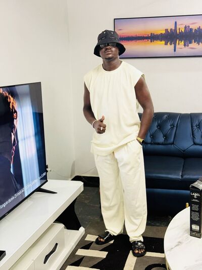  ,   Christobal, 25 ,   ,   