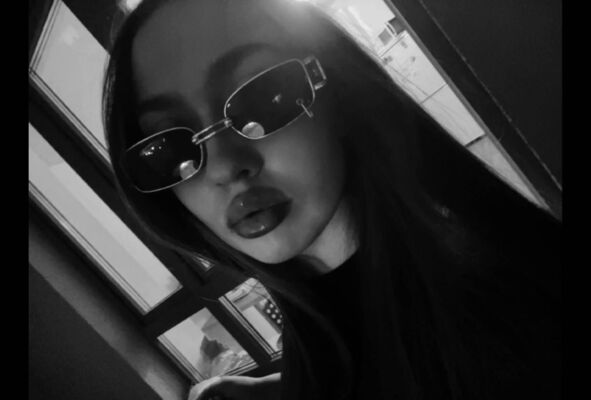 ,   Nika, 22 ,   ,   