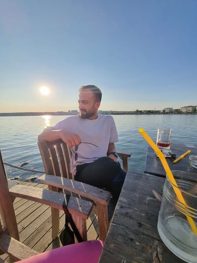 ,   Faik, 28 ,   ,   
