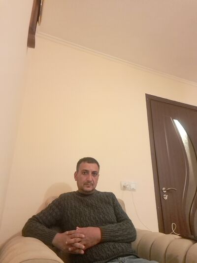  ,   Grish, 40 ,   ,   , c , 