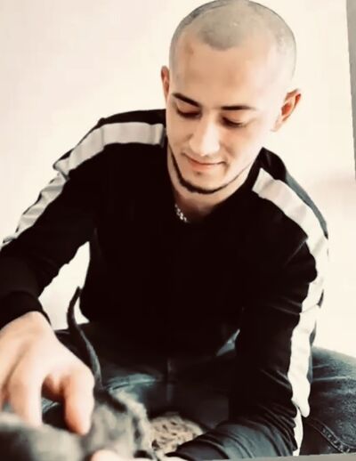  ,   Adam, 28 ,   ,   