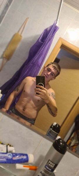  ,   Aleks, 32 ,   ,   