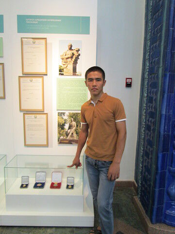  8015199  Elyor, 31 ,    