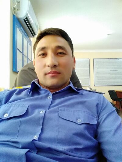  ,   Doni, 37 ,   ,   