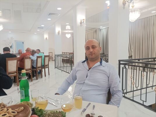  ,   Lasha, 37 ,   ,   