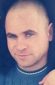  11759229  Zsolt, 38 ,    