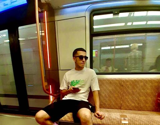  ,   Elvar, 23 ,   ,   