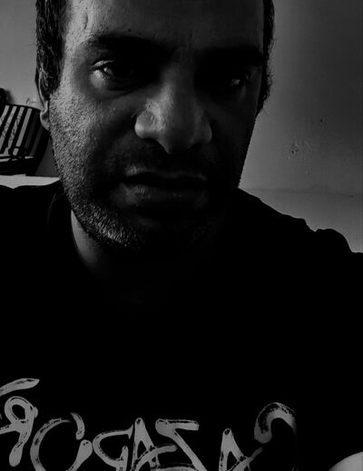  ,   Tony, 42 ,   ,   