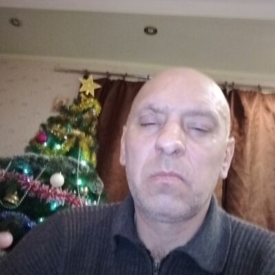  ,   Alex, 52 ,   ,   