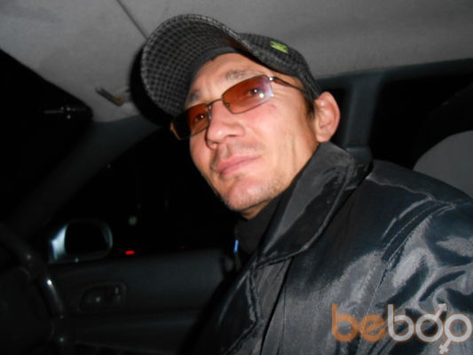  ,   Viktor, 50 ,   
