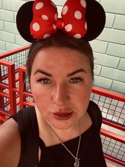  -,   Marina, 40 ,   ,   